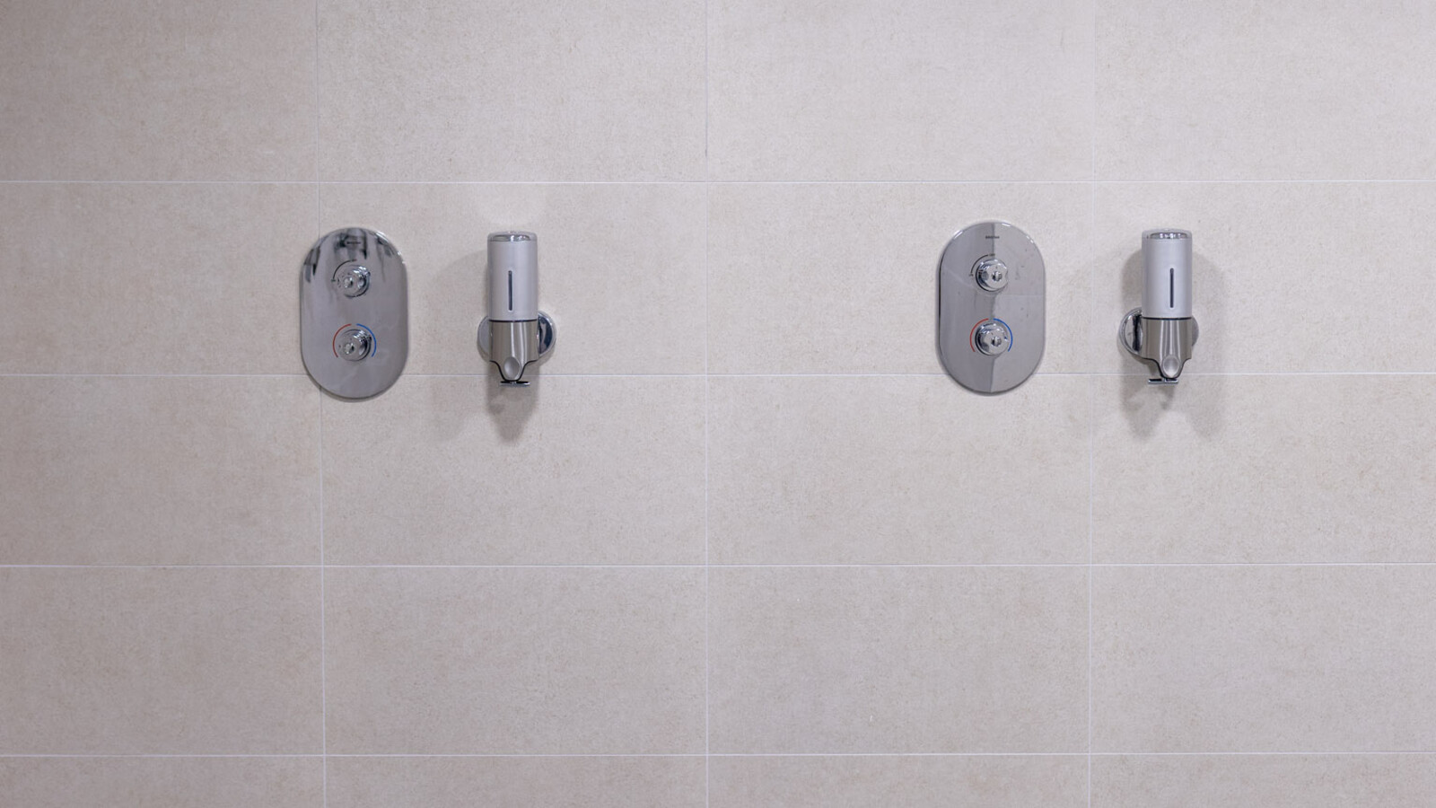 Cutting-edge frost linear drainage added to the upgraded shower rooms at Wembley Stadium.