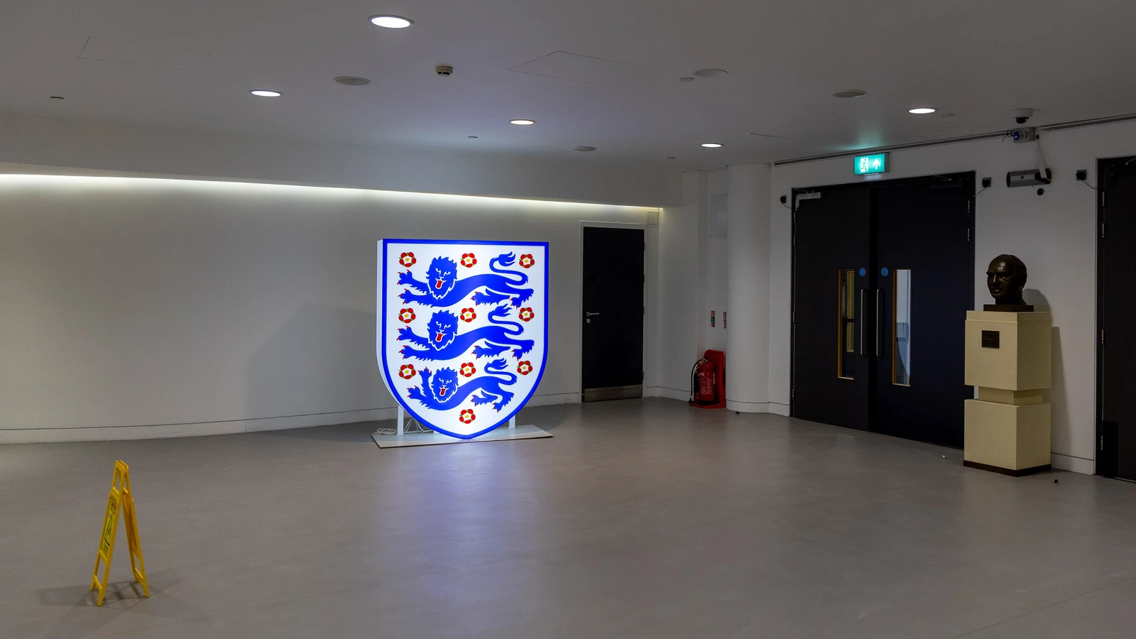The three lions crest